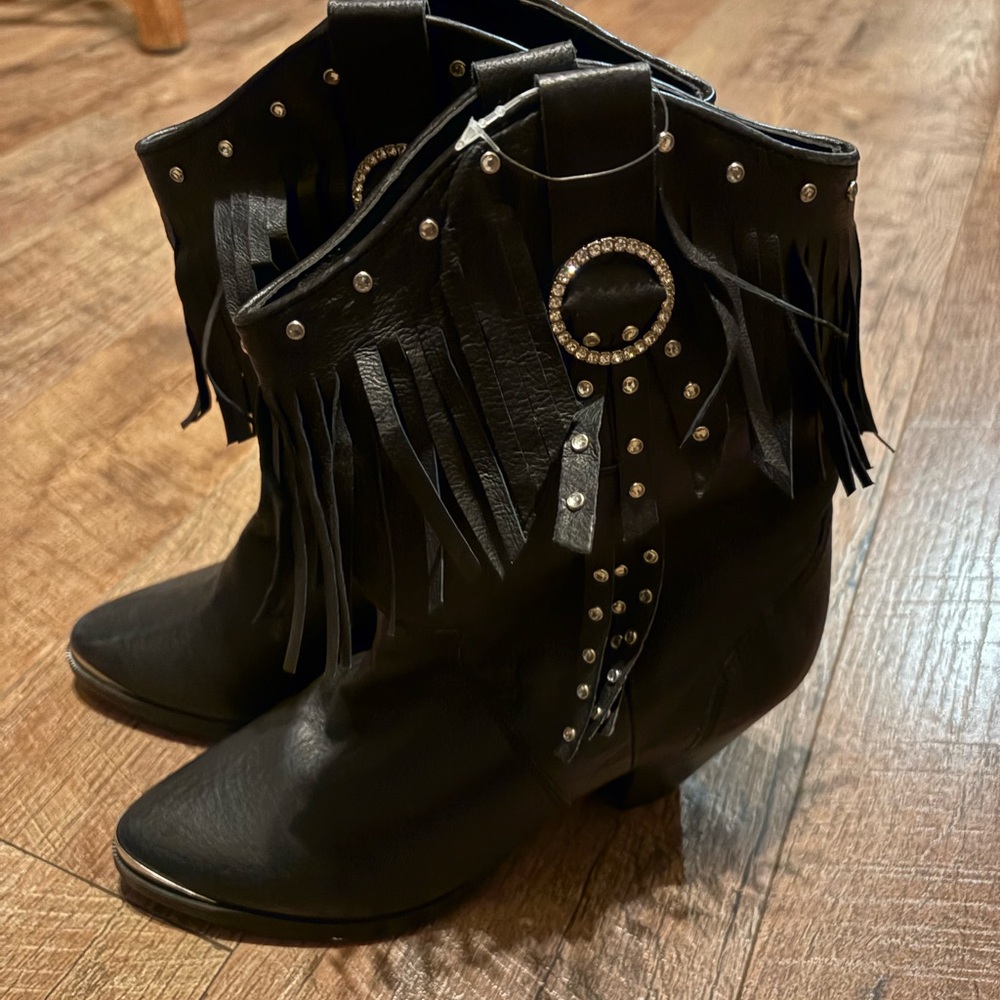 Black Fringe Western Boots
